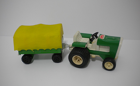 Maurico-Green-Tractor