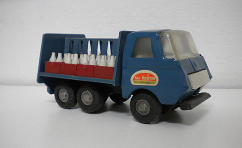 mauricio-milk-truck